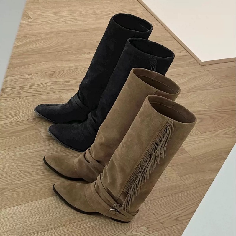 Chelsea Boots Suede - النساء أحذية عالية في الركبة شرابة
