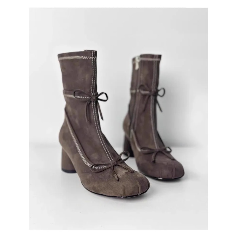 أحذية نسائية شتوية جديدة لعام  - مراجعة Chelsea Boots Suede وسعره