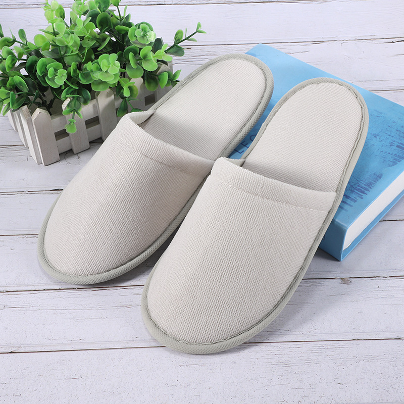 شباشب قطنية بيضاء للرجال والنس - مراجعة Men'S Shoes For Sale وسعره