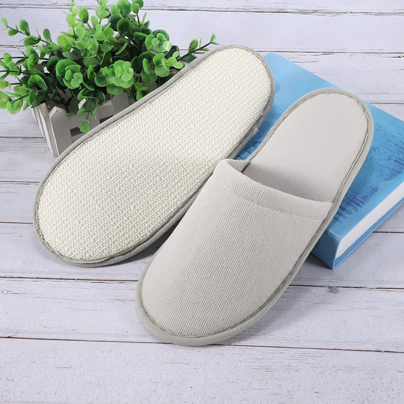 شباشب قطنية بيضاء للرجال والنس - مراجعة Men'S Shoes For Sale وسعره