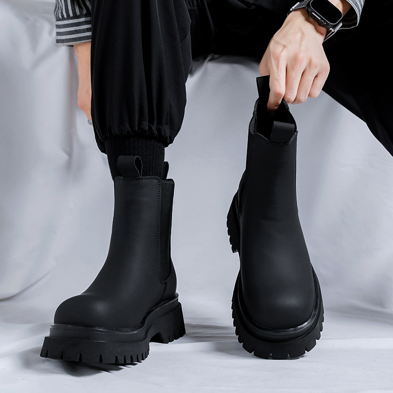 2026 بوتات رجالية سوداء عالية  - مراجعة Chelsea Boots Suede وسعره